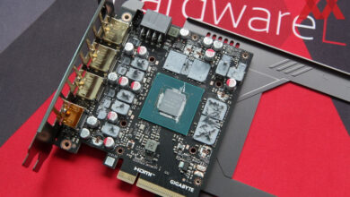 Photo of Внутри одной из версий GeForce RTX 5060 Ti обнаружилась абсурдно маленькая печатная плата